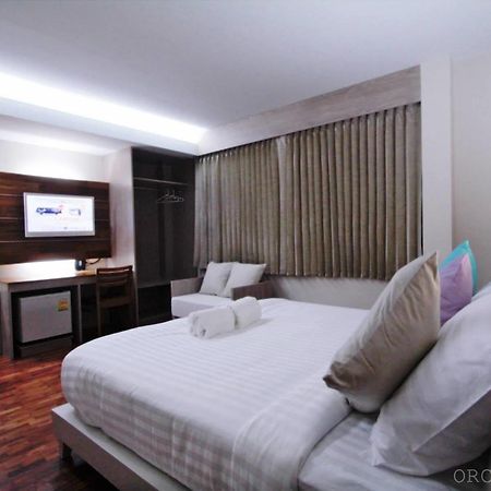 Orchid Place Hotel Phichit Esterno foto